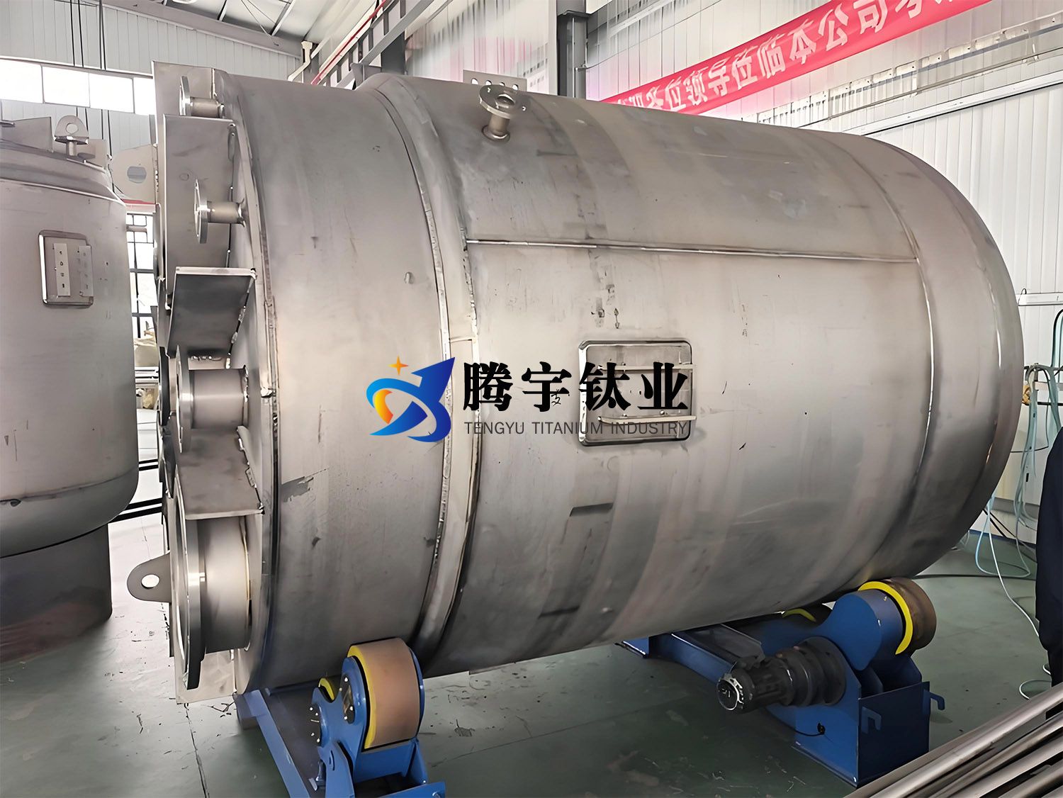 鈦設(shè)備廠家談強(qiáng)酸/堿介質(zhì)用鈦儲(chǔ)罐的關(guān)鍵制造工藝和采購建議 鈦設(shè)備廠家談強(qiáng)酸/堿介質(zhì)用鈦儲(chǔ)罐的關(guān)鍵制造工藝和采購建議